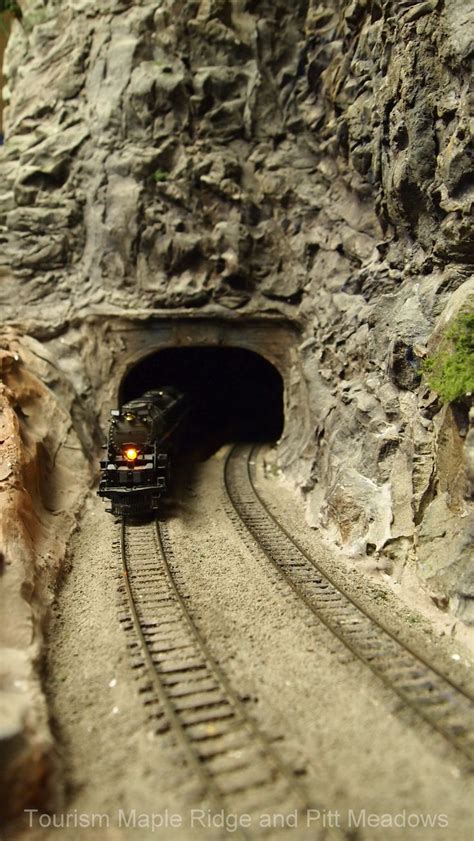 46 best On30 Mines & Tunnels images on Pinterest | Model trains, Model ...