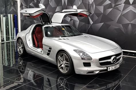 Mercedes SLS AMG GT - Silver Gloss wrap | WrapStyle