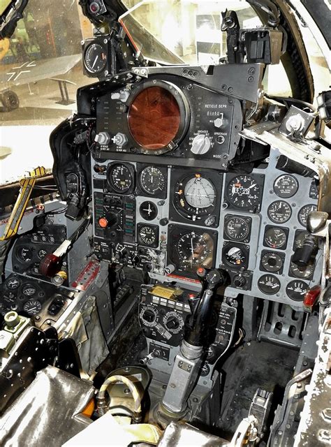 F 4 Phantom Cockpit Layout