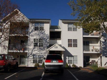 Middletown Brooke | Pet Friendly Apartments | Middletown, CT