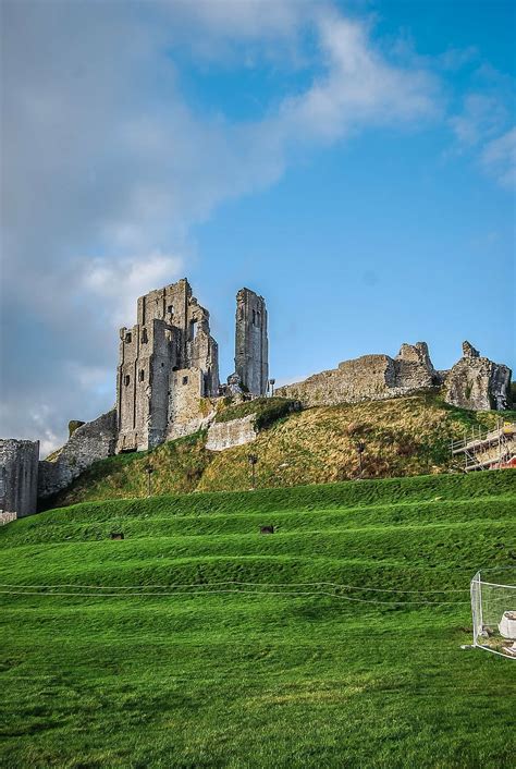 HD wallpaper: corfe castle, england, dorset, hills, ruins, historic, sky | Wallpaper Flare