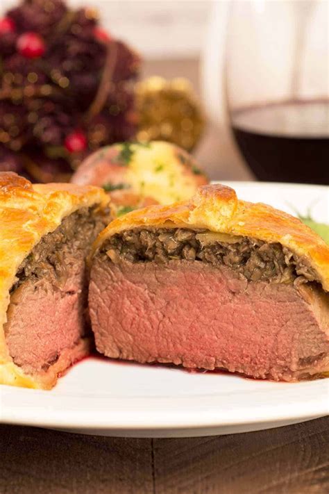 Individual Beef Wellington | Recipe | Beef wellington recipe ...