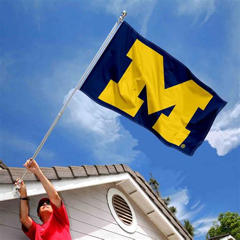 University of Michigan Block M Flag - State Street Products