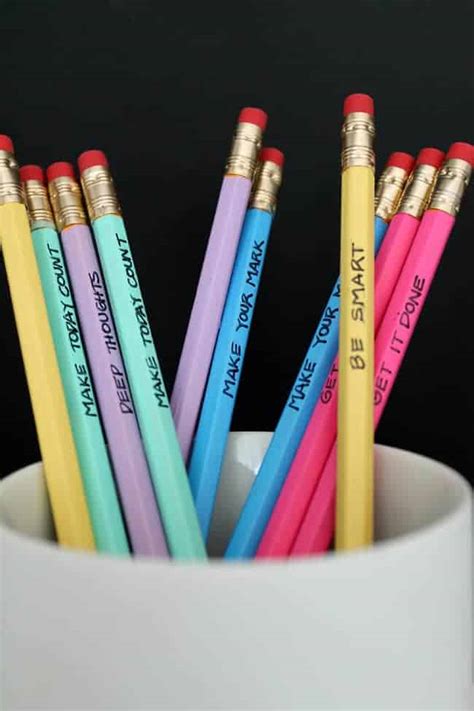 DIY Painted Back-to-School Pencils | HelloGlow.co