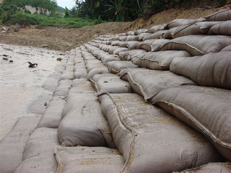 Solmax | CASE STUDY | Riverbank erosion protection in Malaysia