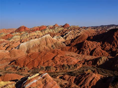 Badain Jaran Desert trekking tour, China | Responsible Travel