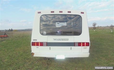 1988 Winnebago LeSharo Motorhome (A) | ViewRvs.com