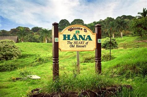 Road to Hana Adventure Maui Tour with Lunch 2024