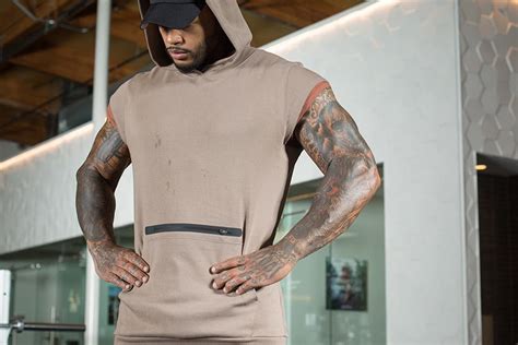 23 Best Workout Clothes For Men: Fitness Brands To Level Up