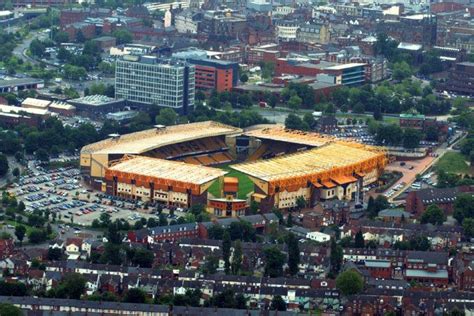 Wolverhampton Wanderers FC Molineux Stadium Capacity: 31.700 | Aerial view, Aerial, Stadium