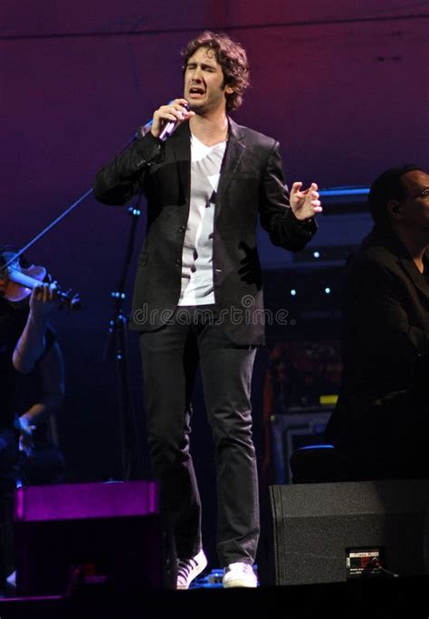 Josh Groban Performs in Concert Editorial Stock Image - Image of tour, josh: 129351949