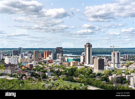 Hamilton Skyline view from Sam Lawrence park Stock Photo - Alamy