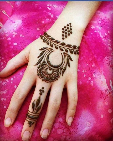 Beautiful and Easy Henna Arabic Mehndi Designs for every occasion - Mehndi Designs