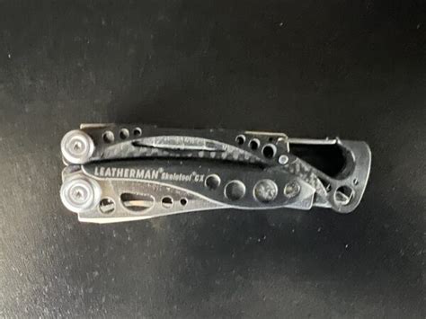 Leatherman Skeletool CX – Carbon Fiber – Straight Blade - UsedMultiTool.com