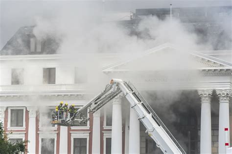 Photos | Day 1: Parliament on fire | City Press