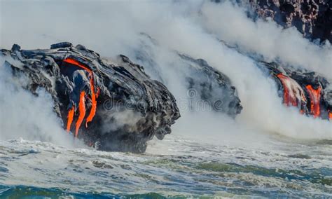 Kilauea Volcano Lava Flow stock image. Image of wave - 80884659