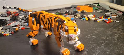 I Built a robot out of the Majestic Tiger set. : r/lego