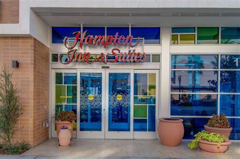 Hampton Inn and Suites Los Angeles/Glendale CA Hotel (Los Angeles (CA)) - Deals, Photos & Reviews