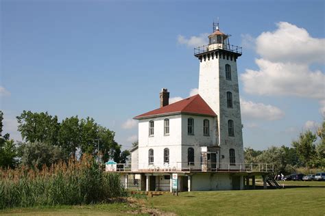 Saginaw River Lighthouse – RANDOM Times