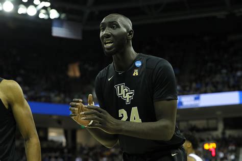 Tacko Fall Wallpapers - Top Free Tacko Fall Backgrounds - WallpaperAccess