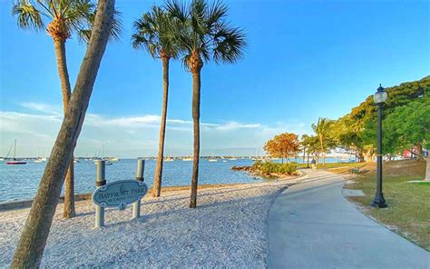 Bayfront Park with Promenade, Playground & Tiki Bar in Sarasota