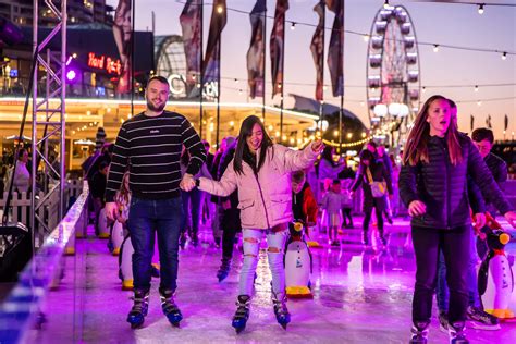 Darling Harbour | Ice Skating Rink 2022 | Darling Harbour