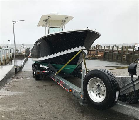 Hauling - Atlantic Boats