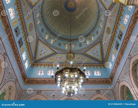 Interior of the Dome in the Jumeirah Mosque Open To Visitors in Dubai ...