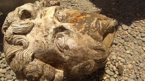 Rare Roman discovery thrills experts: Emperor's marble head found at ...