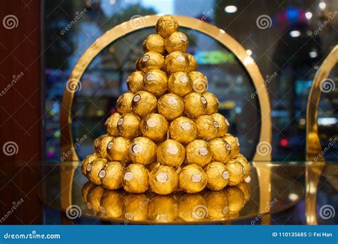 Ferrero Rocher pyramid editorial image. Image of laduree - 110135685