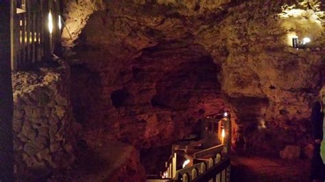 Optima Travel: Crystal Cave, Spring Valley, Wisconsin