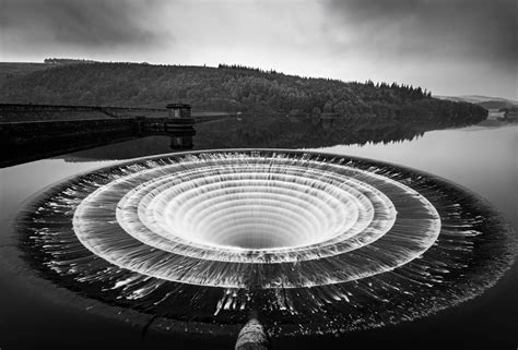 Top 3 Photo Spots at Ladybower Reservoir in 2024