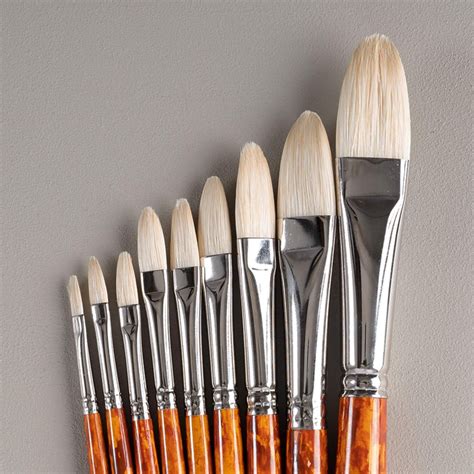 Buy Oil Paint Brushes Online today