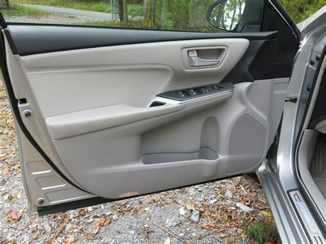 2015 Toyota Camry: 78 Interior Photos | U.S. News