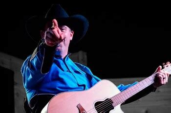 No Fences: Garth Brooks Tribute - Fayetteville, AR - 2023-05-19 @ 2023 ...