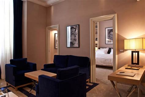 The First Luxury Art Hotel Roma, a boutique hotel in Rome