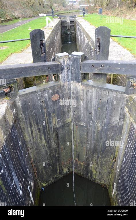 mechanical system, canal lock gates Stock Photo - Alamy