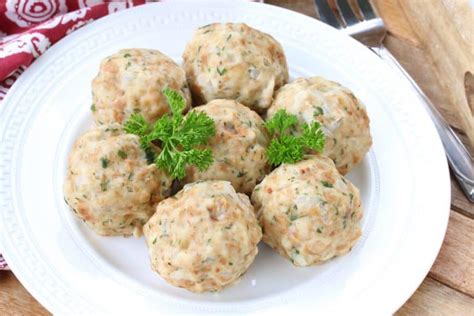 Semmelknödel (German Bread Dumplings) - The Daring Gourmet