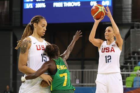 Diana Taurasi passes Diana Taurasi and Diana Taurasi for USA Olympic ...