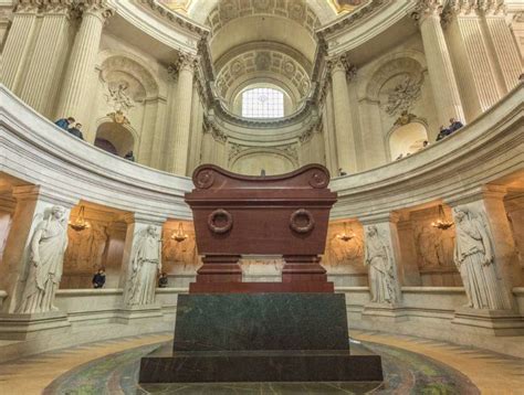 Les Invalides museum & Napoleon's tomb | Info, history, pics & tickets