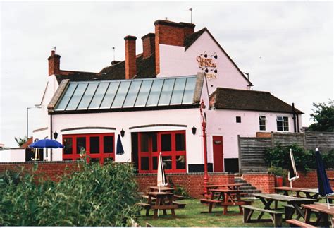 Pubs: Then & Now: #083 Wharf Tavern, Hockley Heath, Warks : 1986 to 2011