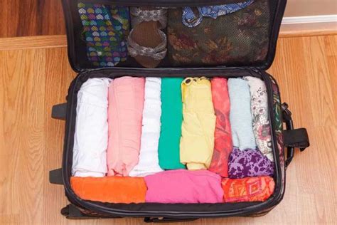 11 Best Methods to Pack Clothes So They Don’t Wrinkle