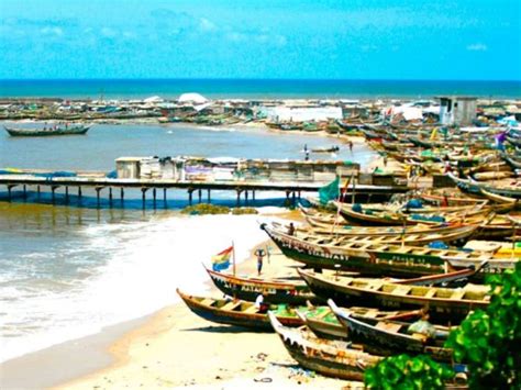 Accra beach Ghana - Travel Inspires