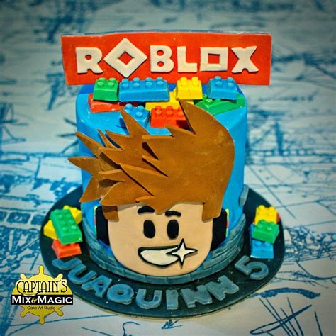 Roblox Cake | Roblox cake, Roblox birthday cake, Boy birthday cake