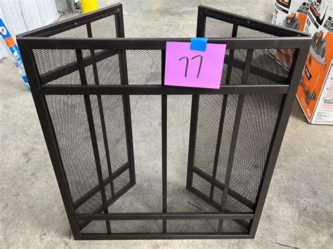 BLACK FIREPLACE SCREEN - Earl's Auction Company