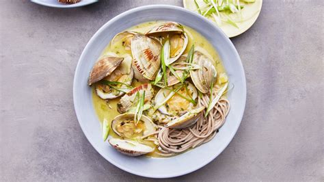 40 Clam Recipes for All Your Steaming and Grilling Needs | Bon Appétit