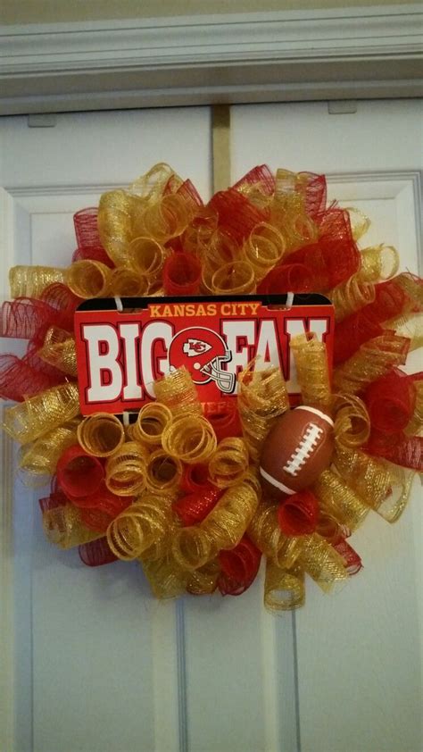 Pin on Football Wreaths