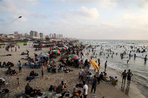 No electricity, jobs, or freedom: 36 hours in Gaza