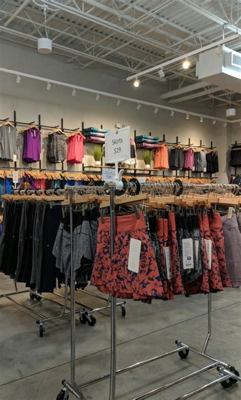 Is Visiting a lululemon Outlet Worth It? - Schimiggy Reviews