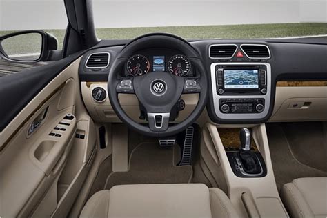 The Cars Connection: 2011 volkswagen passat cc interior images